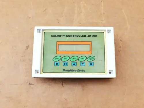 Donghwa Entec Salinity Controller Display
