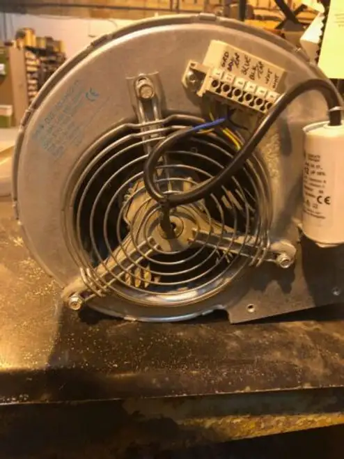 Ebm-Papst D2E160-Ab01-06 230/400V 50 Hz 700 Watt 2700 Rpm odstředivý ventilátor