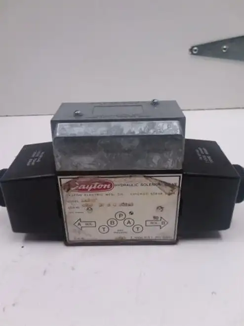Dayton 1A222 Hydraulic Solenoid Valve K95S-Qf-5-C-205A3