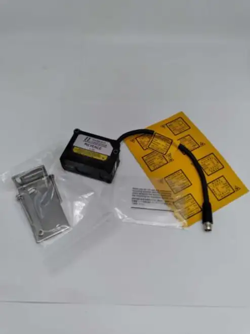 Keyence IL-100 激光感測器