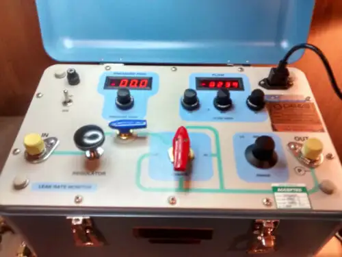 De&S Duke Engineering Portable Leak Rate Tester Monitor Lrm-135
