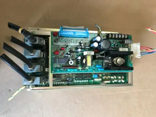 Fanuc A03B-0404-B001 A16B-1200-0350 A20B-1000-040 産業制御モジュール