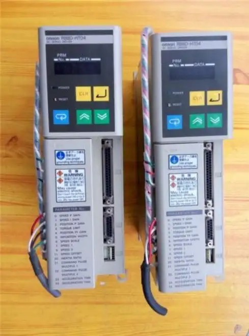 Omron R88D-Ht04 伺服驅動器
