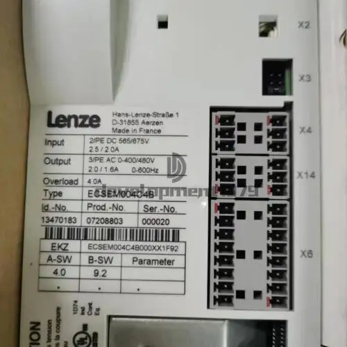 Lenze Ecsem004C4B servo sürücü