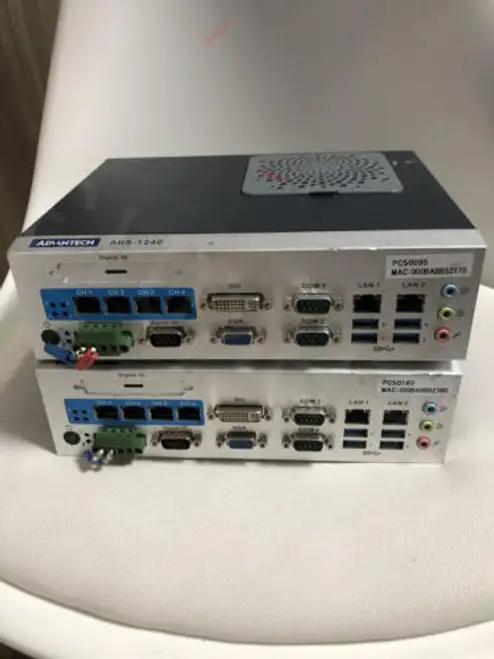 Advantech Aiis-1240