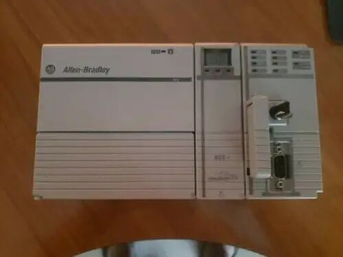 Allen Bradley 1768-L43 Ser. F/W 1.05 Pb3 Ethernet Card