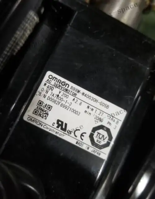 Omron R88M-W40030H-G05B 伺服馬達