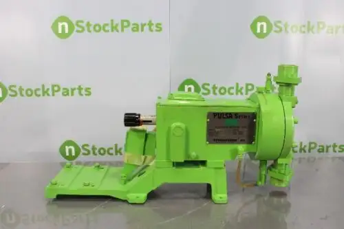 Pulsafeeder 880-S-E Diaphragm Metering Pump Rblt