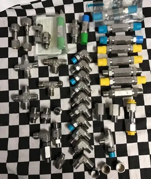Huge Lot Swagelok Vco 1/4" Check Valve & Filter & Elbow Tee Ss-F7Chvco0-5#1370C