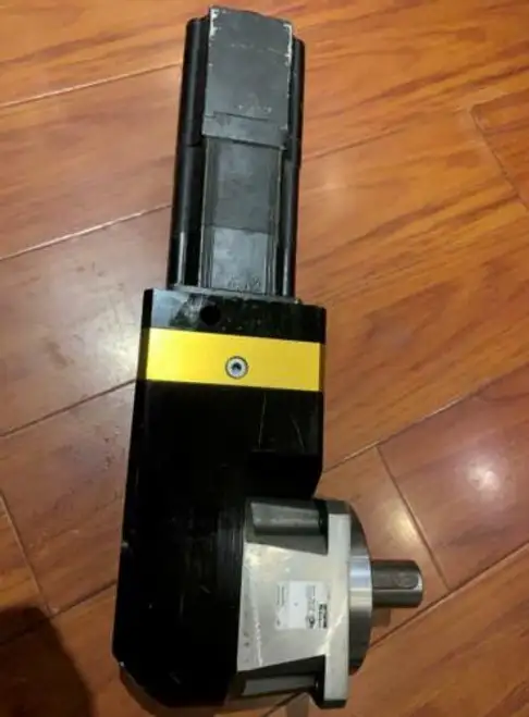 Lenze Mcs 09F60-Rs0P1-B14N-St5S00N-R0Su + Rs115-100-S2