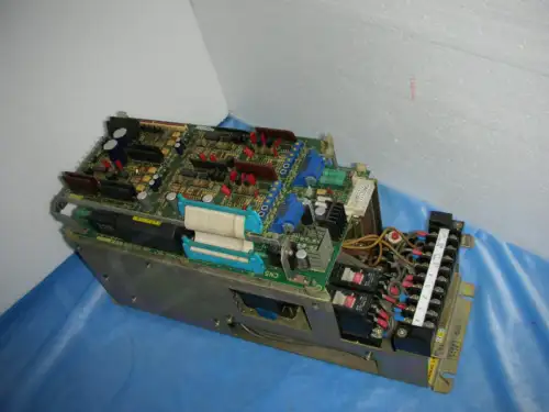 FANUC A06B-6047-H201 伺服放大器