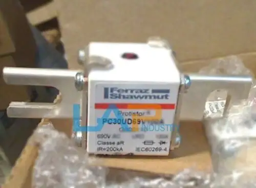 2Pcs For Ferraz Shawmut Fuse Pc30Ud69V250A L300114 690V 250A