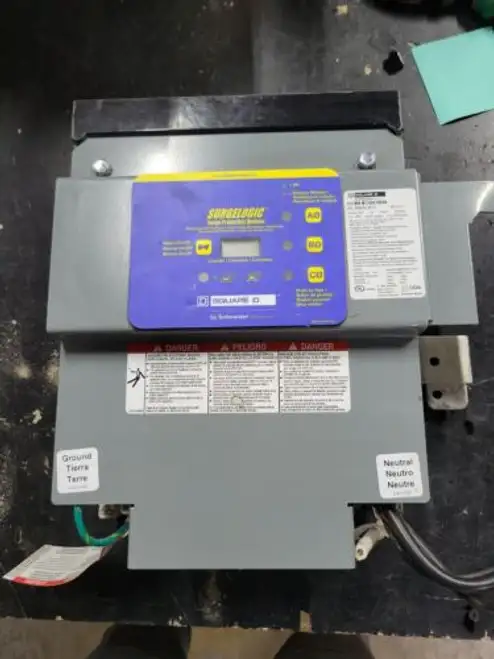 1- Hl4Ima24C1 Surge Protector 60 3Pole Breaker Square D