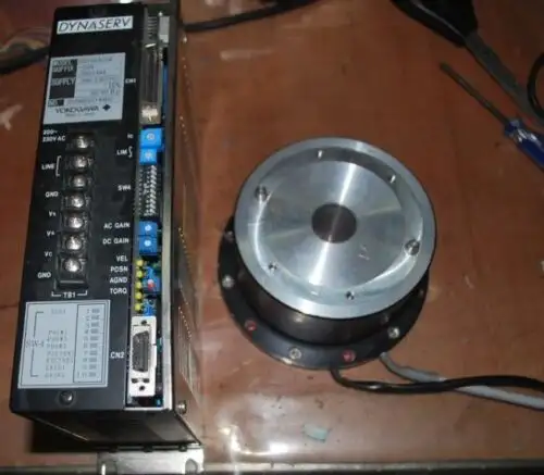 Yokogawa Dd Motor Sd1004C04-2Sn+Dm1004C0F motor