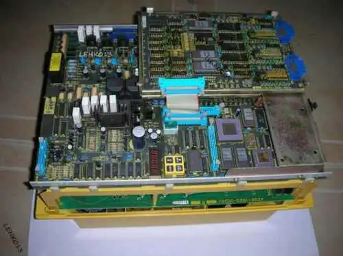 FANUC A20B-1003-0020/A06B-6062-H212/A16B-1300-0170 contrôleur