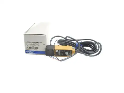 Omron E3S-Rs30B42-30 12-24Vdc
