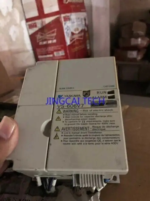 Cimr-V7Sc22P2 2.2Kw 220V 變頻器