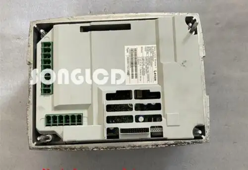 E82Mv551-4B001