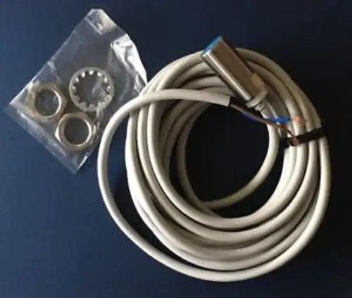Azbil Yamatake Fl7M-7K6H-L5 #4154 công tắc cảm biến gần hình trụ