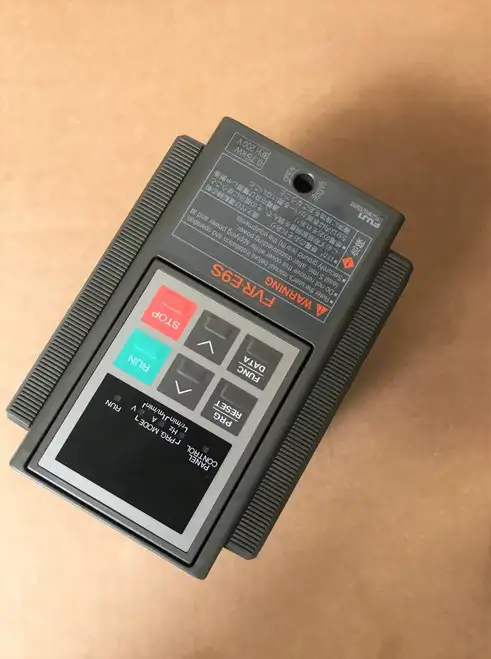 Fuji Electric Fvr-E9S Fvr0-75E9S-2 3 Phase 200-230V onduleur
